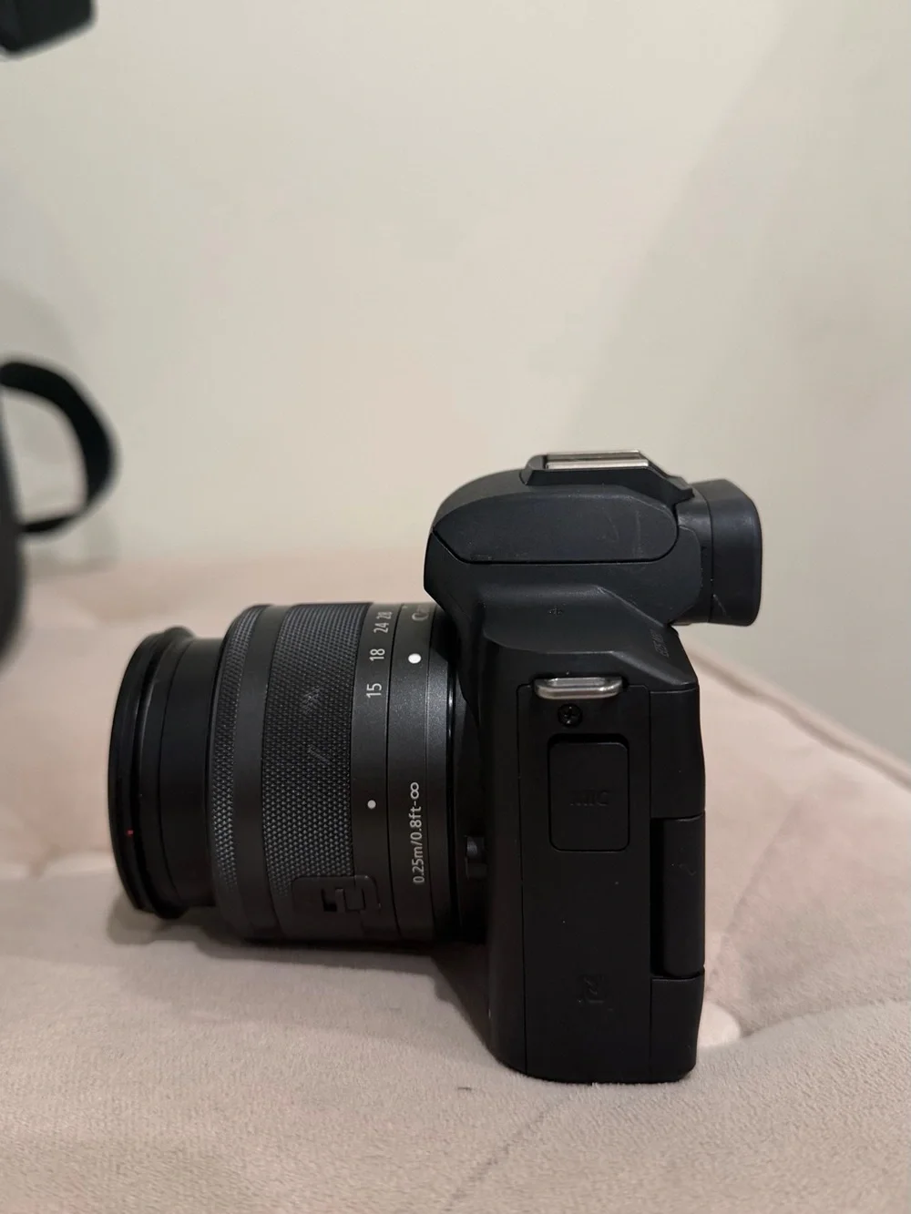 Canon EOS M50 24.1MP Mirrorless Camera - Black (Kit with 15-45mm STM Lens)